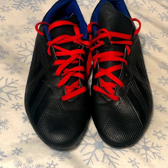 Soccer Cleats - Picture 1 of 4